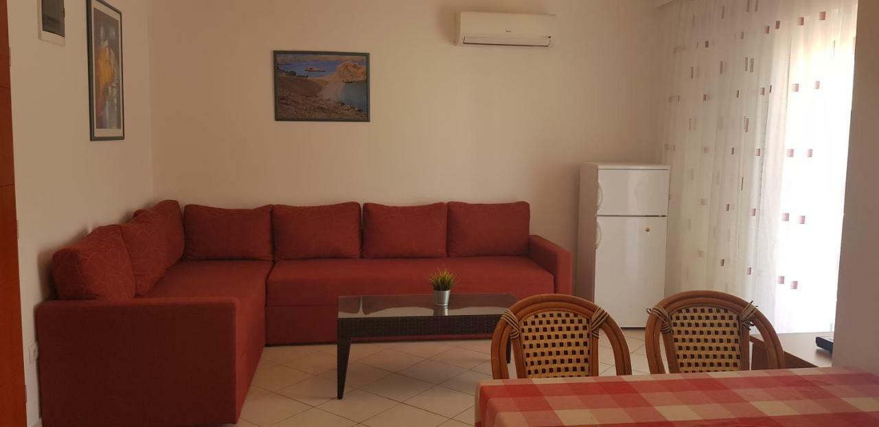 Apartments Biba Novalja Exterior photo