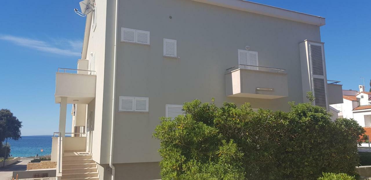 Apartments Biba Novalja Exterior photo